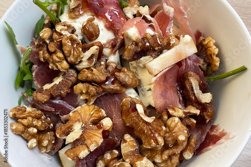Gourmet Salad with Walnuts, Prosciutto, and Blue Cheese