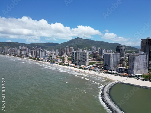 Praia de Perequê - Meia Praia Itapema - Porto Belo - Santa Catarina