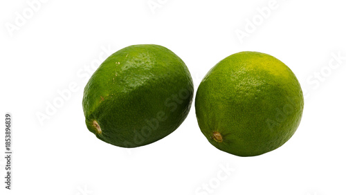 ライム2個 フレッシュな柑橘類　（背景透過）