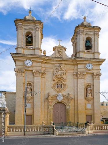Gharghur, Malta, Old town with church