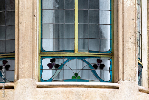 vitrina floral modernistas