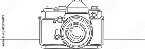 Simple line drawing of a vintage slr camera on a white background