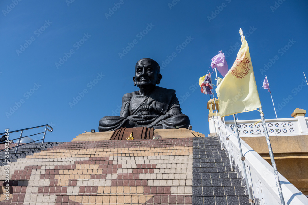 Obraz premium Fragments of Buddhist temples and statues in the Hua Hin region of Thailand.