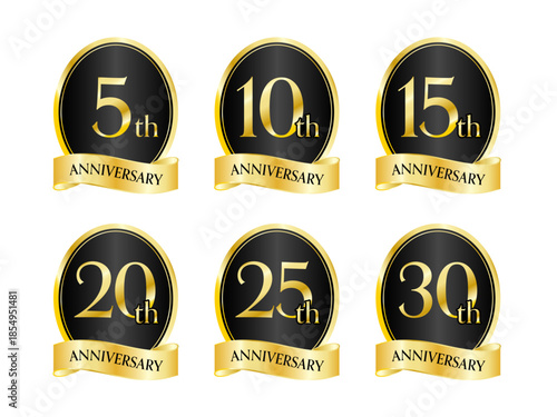 5周年から30周年までの高級感ある周年記念バッジセット｜アニバーサリー,記念,エンブレム,ブラック,ゴールド