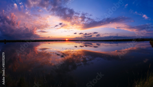 Foto Tramonto sulle saline di Cervia
