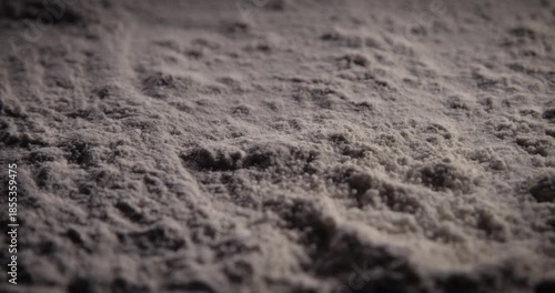 Earthquake modelled on sand