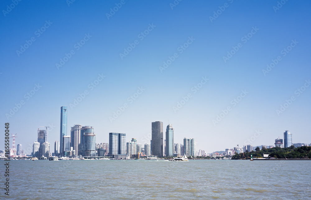 Fototapeta premium Coastal Urban Landscape in Xiamen, Fujian, China