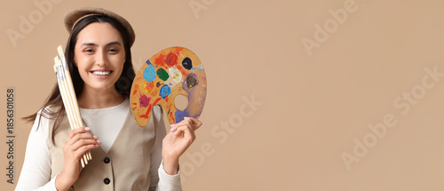 Beautiful female artist wit...