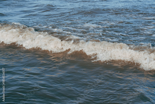 In summer, the natural scenery of the sea level on a sunny day