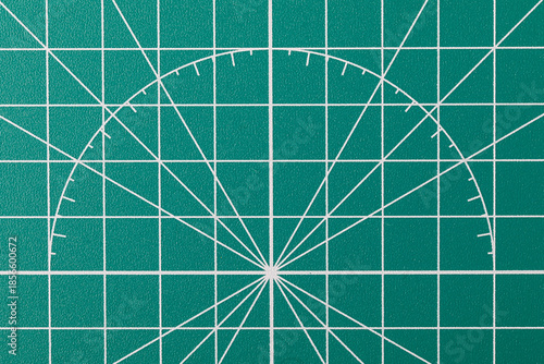 Konstfotografi Green cutting mat with grid and protractor lines