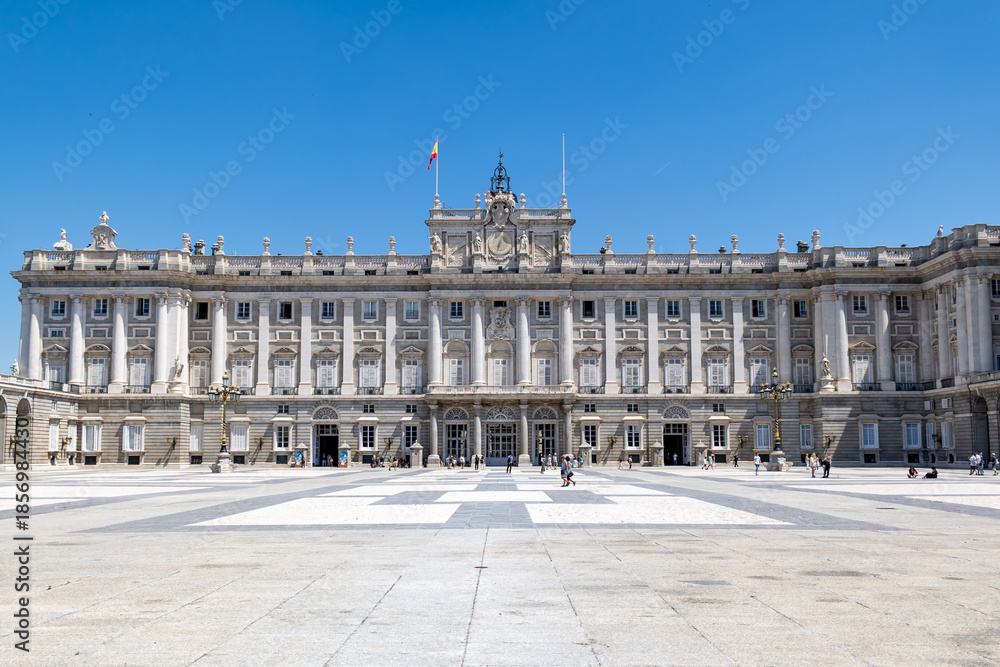 Obraz premium Madrid trip during the summer period