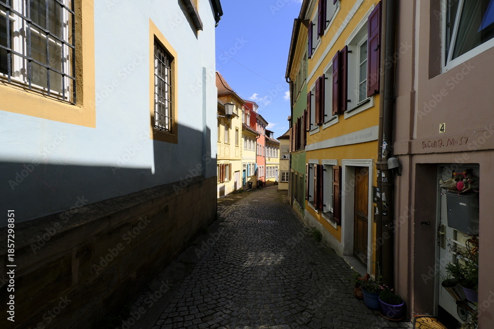 Fototapeta premium Historische Altstadt in der UNESCO-Weltkulturerbestadt Bamberg, Oberfranken, Franken, Bayern, Deutschland