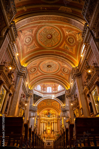 inside of the temple of guadalupe in zacatecas