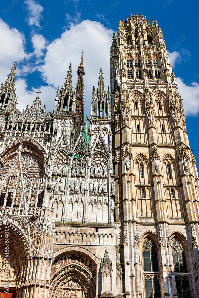Fototapeta premium Situated in the heart of the city, Rouen Cathedral is a monument that showcases the entire evolution of Gothic art. Rouen, France