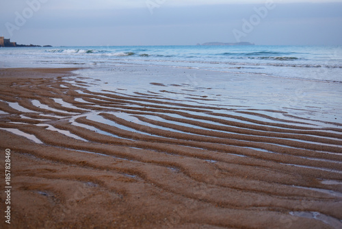 Plage de Saint-Malo le matin en hiver