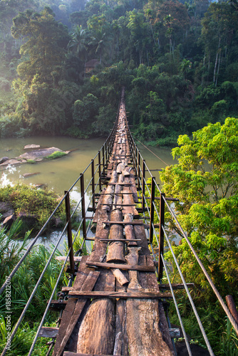 Kothmale Hanging Bridge (Nuwara Eliya, Sri Lanka)