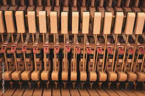 Foto Upright piano details in cozy indoor night lighting