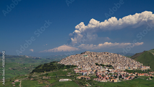 Canvastavla Erupting Etna