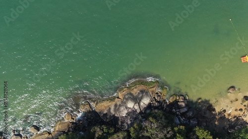 Obraz na plátně Aerial view of Praia de Bombinhas in Santa Catarina, Brazil, showcasing ocean an