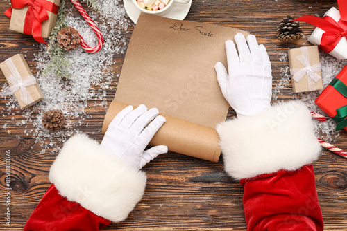 Santa hands with blank lett...