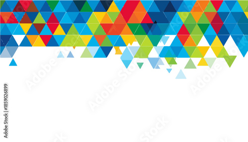 Fondo abstracto con mosaico de triángulos coloridos vibrantes en la parte superior, espacio en blanco para texto