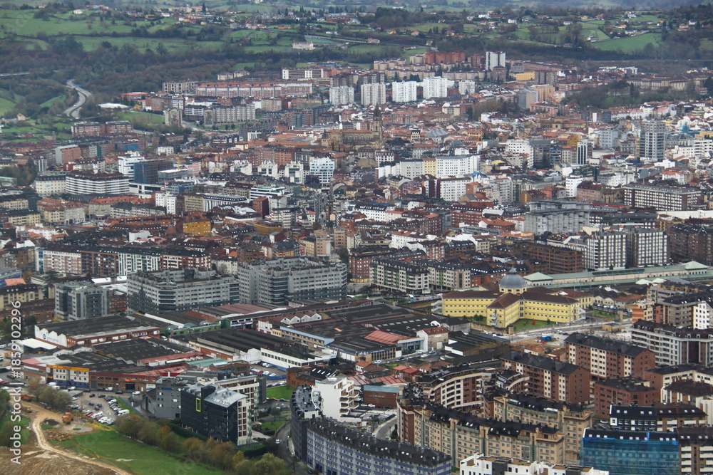 Obraz premium Panoramica de Oviedo