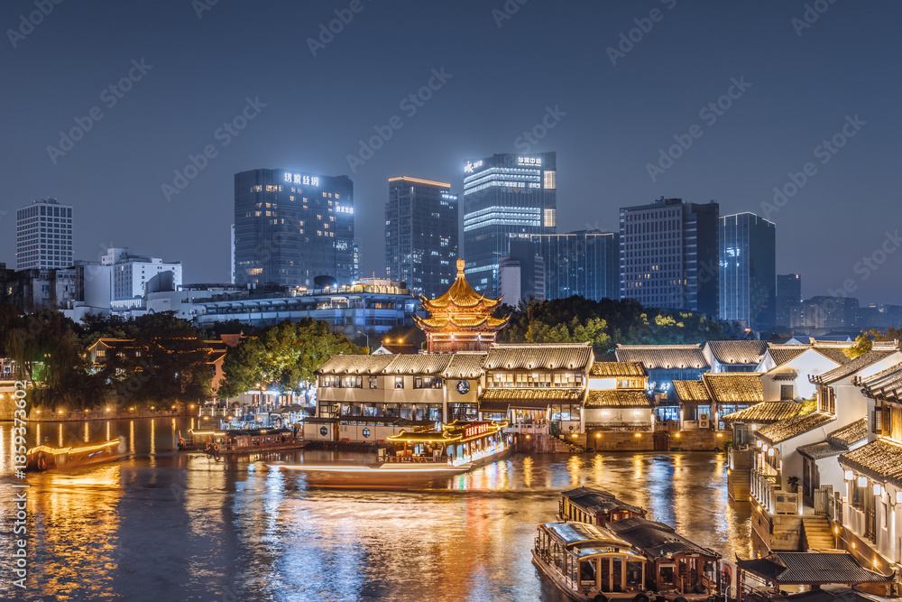 Fototapeta premium Night view of the skyline of the North Wharf of Shantang Street, Suzhou, Jiangsu Province, China