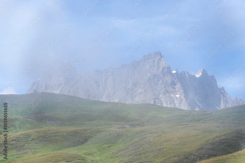 Fototapeta premium The Mont Blanc massif at the border of France, Italy, and Switzerland, showcasing Europe’s highest alpine landscape.