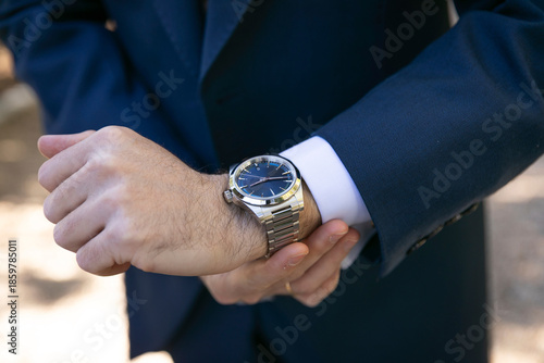 reloj, mano, cronometrar, tiempo, reloj de pulsera, muñeca, agiotaje, participación, boda, moda, hombre, vestir, glamour