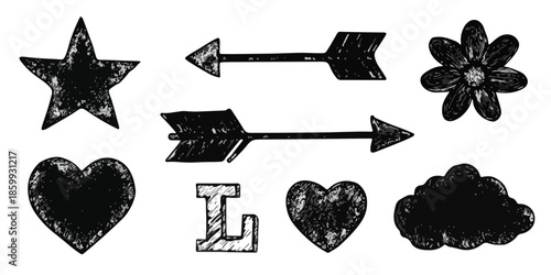 Colección de iconos dibujados a mano en negro: estrella, flechas, corazón, flor, nube y letra.