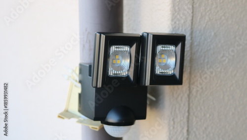 人感センサーライト防犯