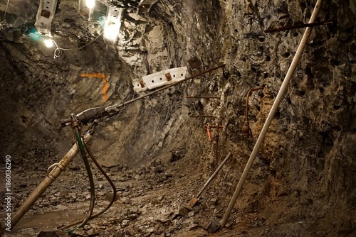 Quadro su tela wallace idaho mine tour rock drill
