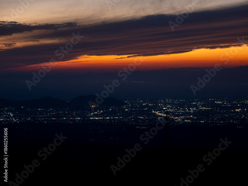 夕暮れの夜景