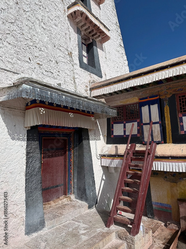 The Potala Palace in Lhasa,Tibet, Cina. It was formerly the winter palace of Dalai Lamas