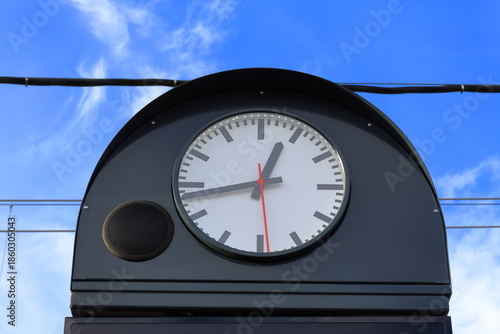 Slika na platnu Large clock. Shows the time. Outdoor. Värmland, Sweden.