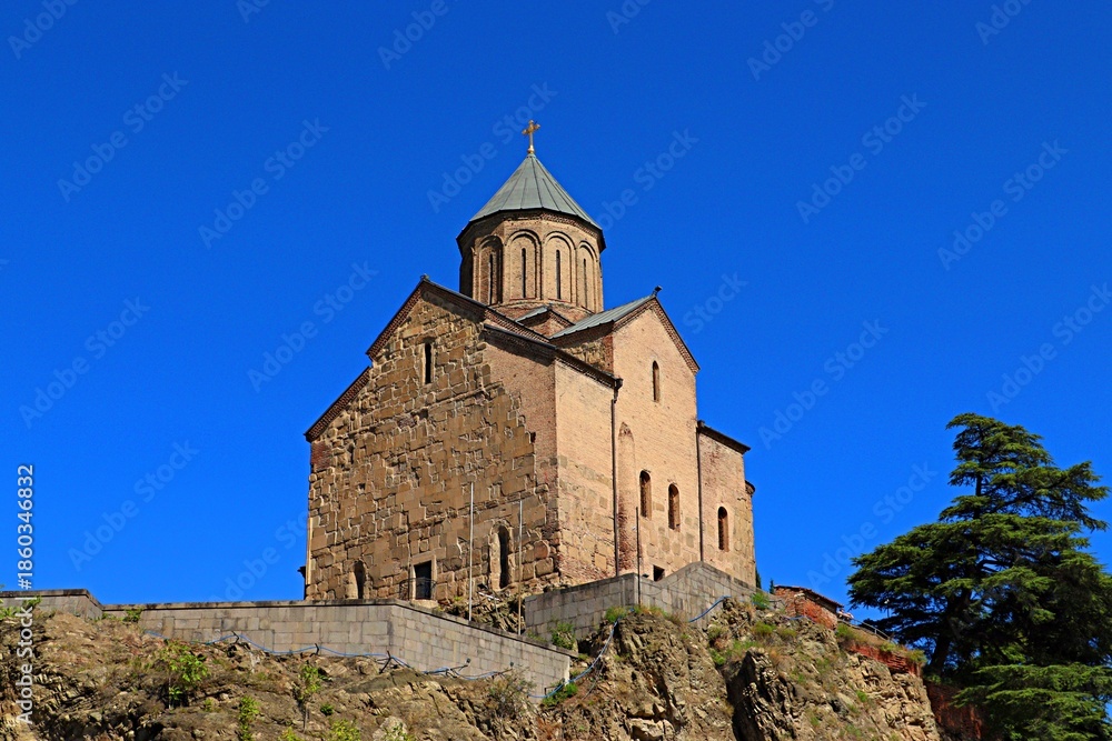 Fototapeta premium Metekhi Temple is a church dedicated to the Dormition of the Blessed Virgin Mary in Tbilisi.