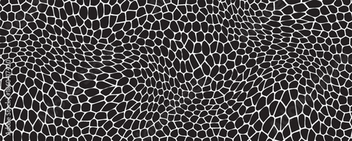 Animal skin vector seamless pattern. Black and white geometric template texture. Voronoi repeated backdrop for textile, fabric and interior designs. line polygonal cells wallpaper