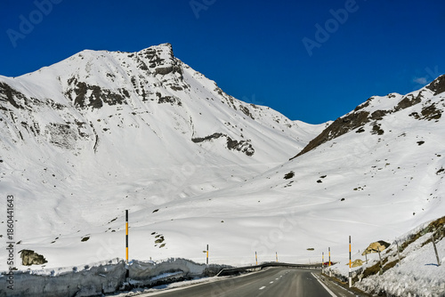 Bivio, Julierpass, Passstrasse, Passhöhe, Engadin, Alpen, Piz Turba, Piz Platta, Winter, Winterwanderweg, Wintersport, Neuschnee, Schneedecke, Graubünden, Schweiz