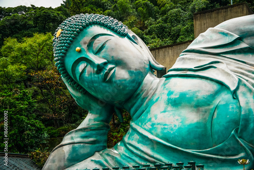 statue of buddha