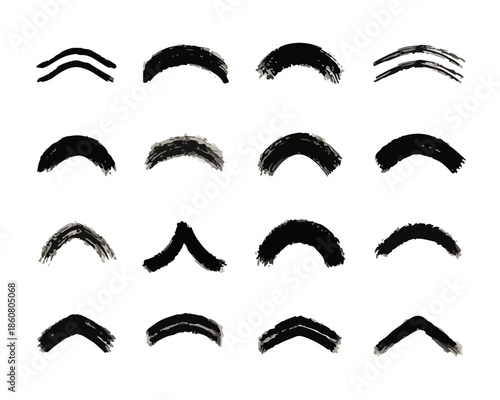 Conjunto de traços de pincel pretos desenhados à mão, com diversas formas abstratas e texturas grunge, ideais como elementos de design gráfico transparente.