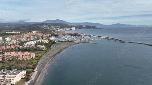 Vista aérea de la pedanía de Sotogrande en la provincia de Cádiz, España