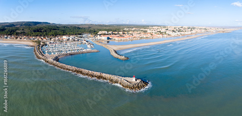 Fotografie Port de plaisance de Narbonne plage dans l'Aude en Occitanie (France)