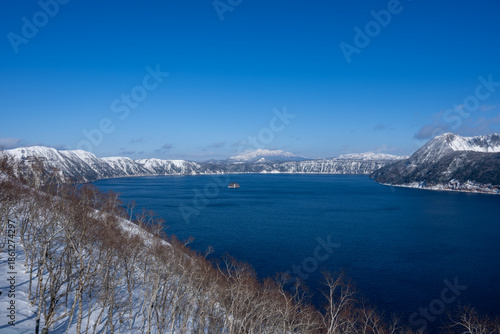 Winter Scenery of Lake Mashu/ 摩周湖の冬景色