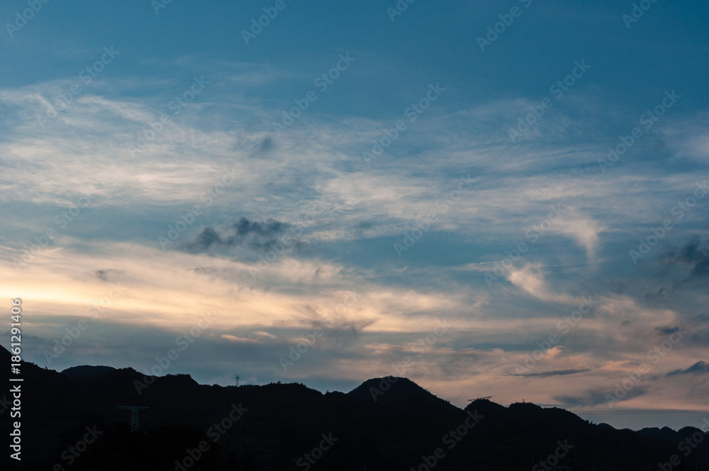 Obraz premium Evening sunset