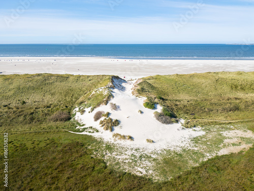 Breiter Sandstrand auf der Nordseeinsel Amrum