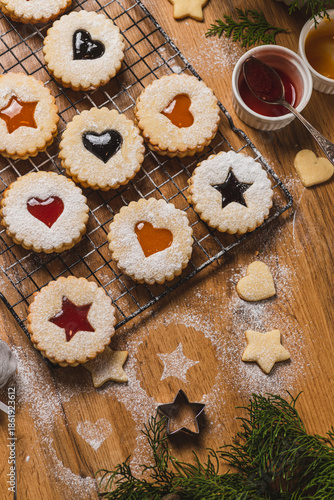 Wallpaper Mural Linzer biscuits on a baking rack Torontodigital.ca
