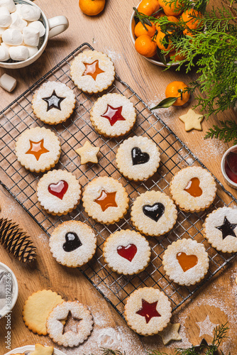 Wallpaper Mural Linzer biscuits on a baking rack Torontodigital.ca