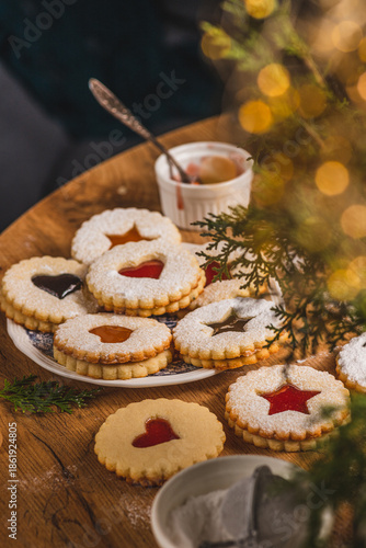 Wallpaper Mural Linzer biscuits on a baking rack Torontodigital.ca
