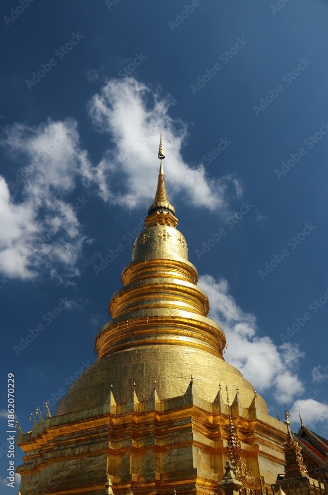 Fototapeta premium Temple Area of Wat Phra That Haripunchai – Thailand