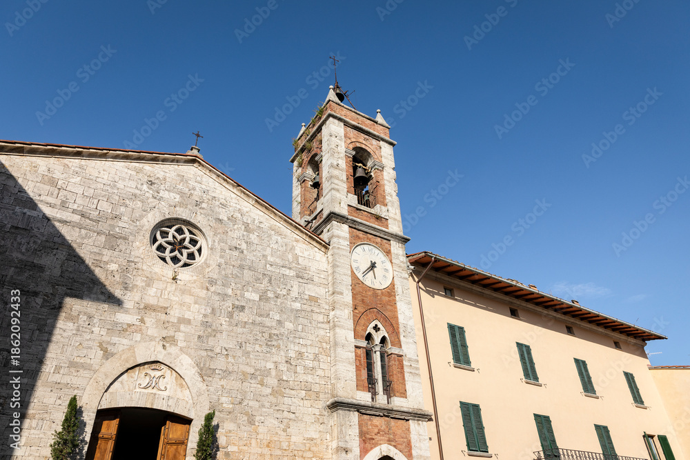 Fototapeta premium San Francesco church in San Quirico d'Orcia, Province of Siena, Tuscany, Italy